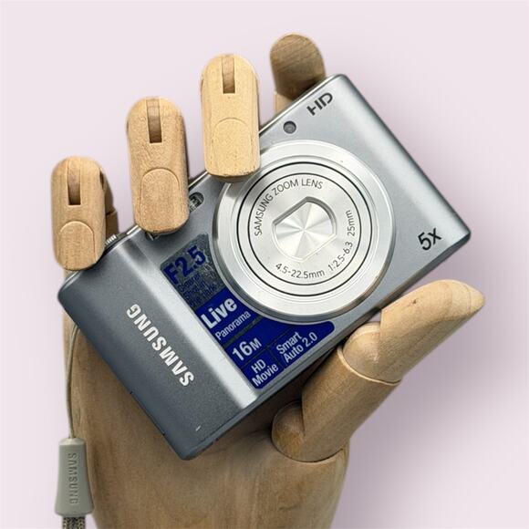 Samsung ST66 Digital Camera | 16MP | Silver - Picture 1 of 5